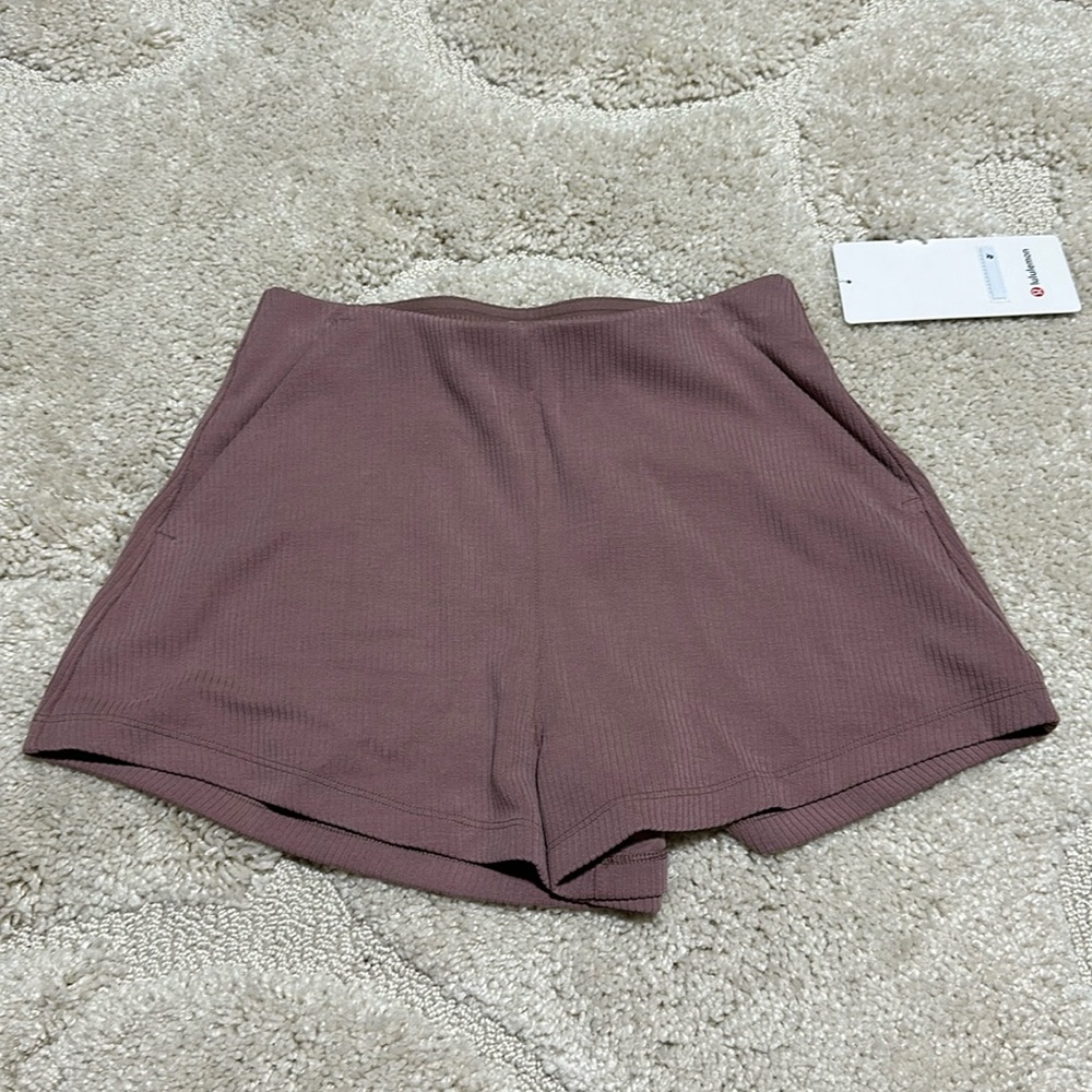 Lululemon HR Short 2”